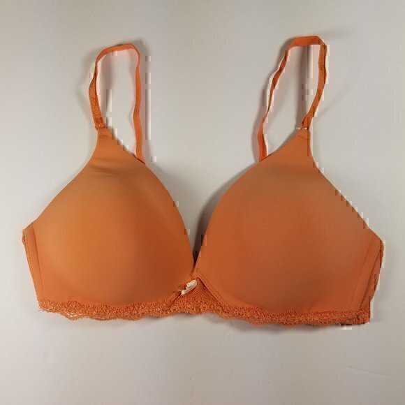 Victoria's Secret Other - Victoria's Secret Lace No-Wire Bra Size 34C